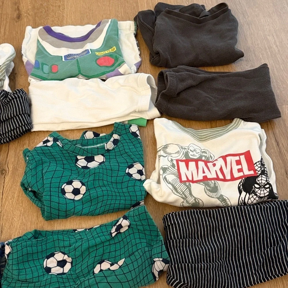 6 Pajama Sets
